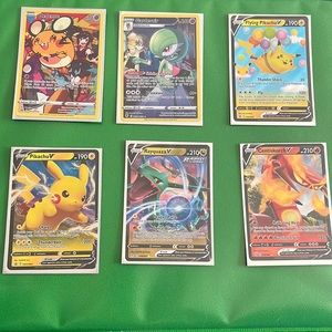 200+ Pokémon cards